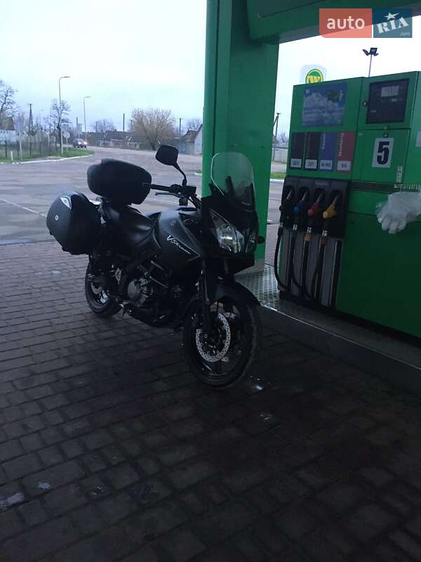 Мото Suzuki V-Strom 650