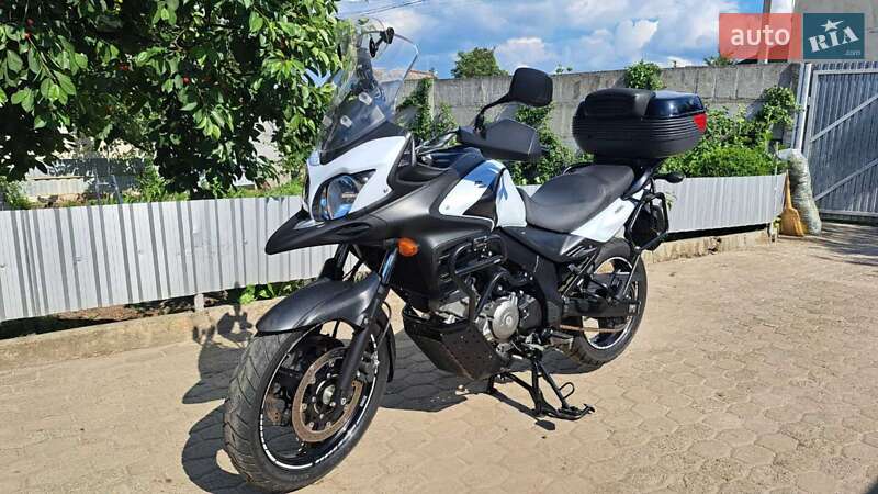 Мотоцикл Спорт-туризм Suzuki V-Strom 650
