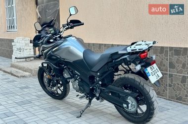 Suzuki V-Strom 650  2021