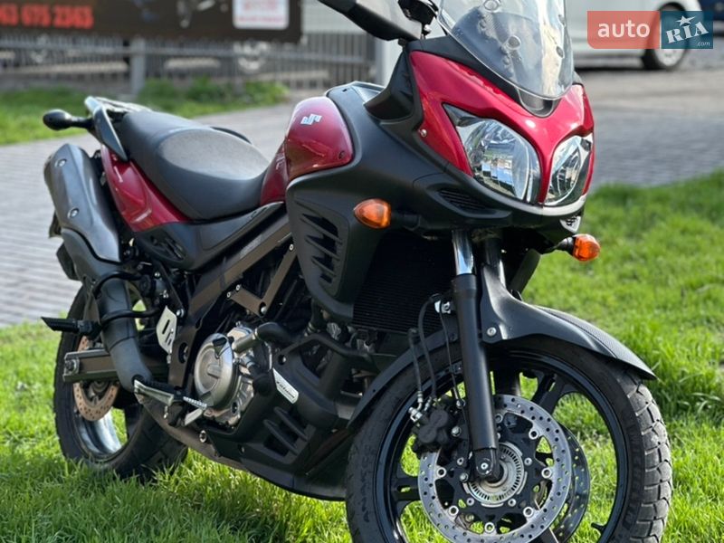 Мотоцикл Спорт-туризм Suzuki V-Strom 650