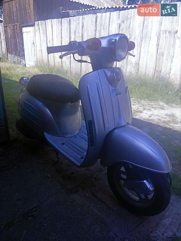 Скутер Suzuki Verde 50