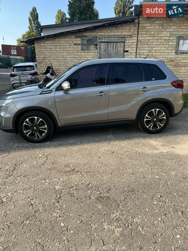 Внедорожник / Кроссовер Suzuki Vitara