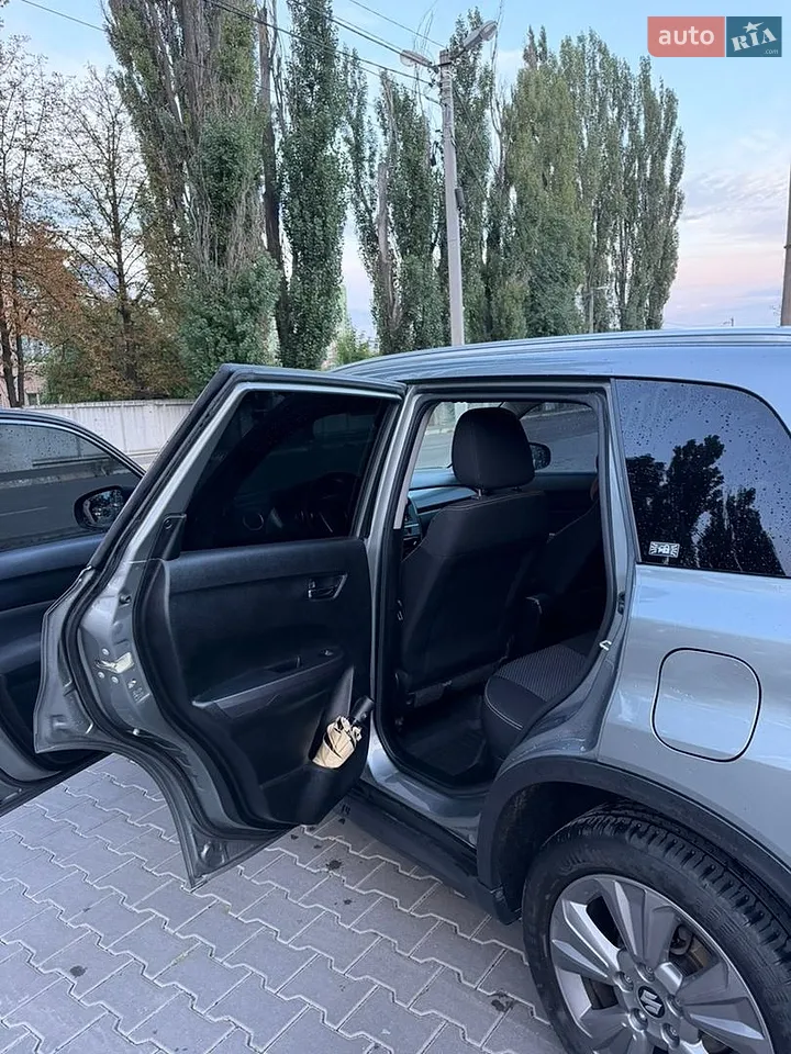 2020 Suzuki Vitara - мініатюра 5