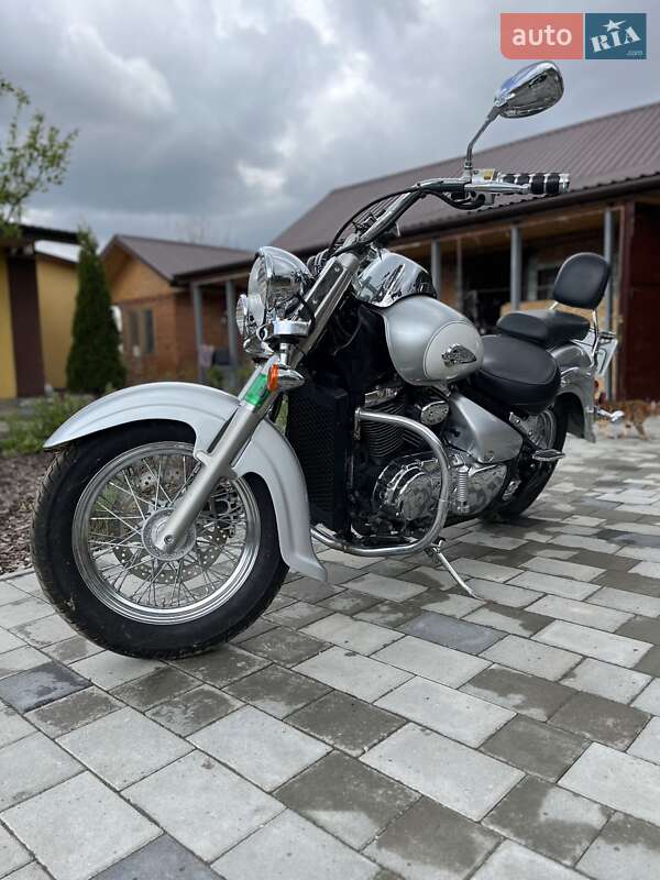 Suzuki VL 800 Intruder