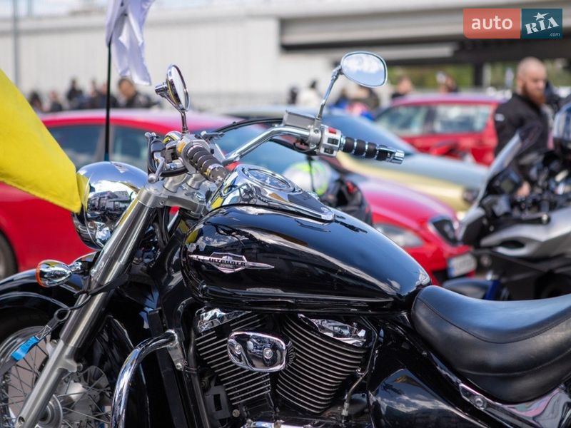 Suzuki VL 800 Intruder