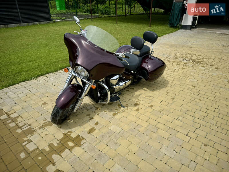 Suzuki VLR 1800