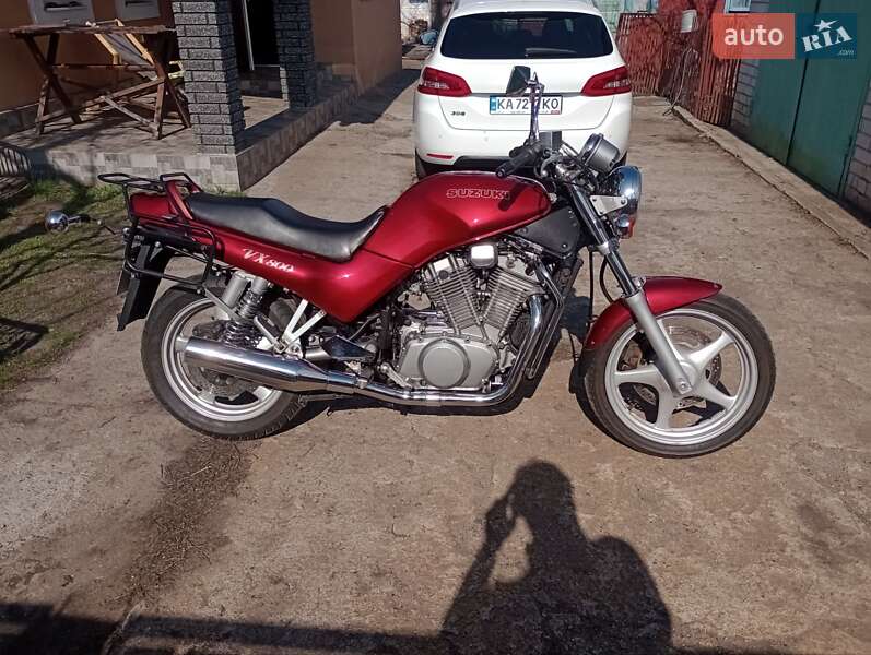 Мото Suzuki VX 800