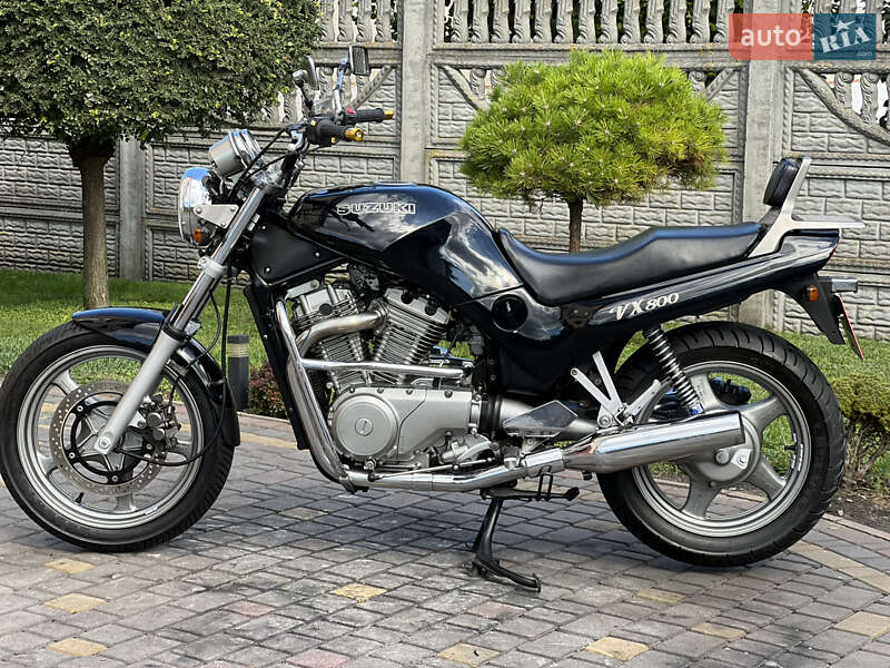 Мотоцикл Чоппер Suzuki VX 800