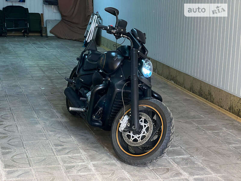 Мотоцикл Чоппер Suzuki VZR 1800