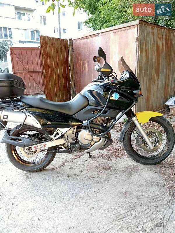 Мотоцикл Многоцелевой (All-round) Suzuki XF 650 Freewind