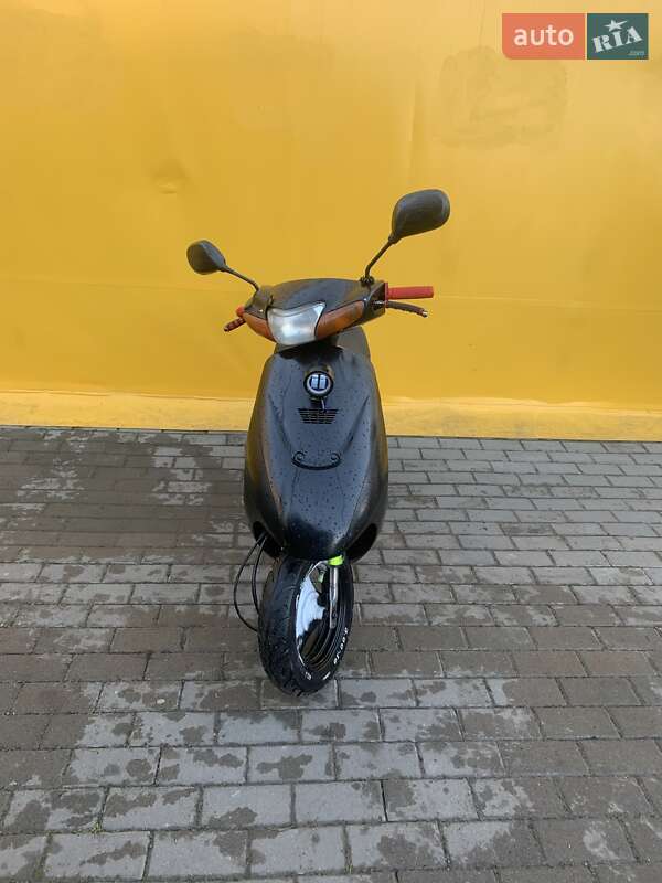 Макси-скутер Suzuki ZZ 50