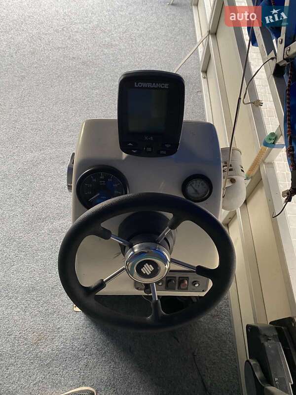 Катер Sylvan Explorer 1995 в Каменском
