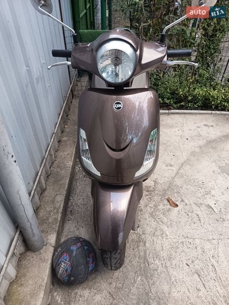 Максі-скутер Sym Fiddle II