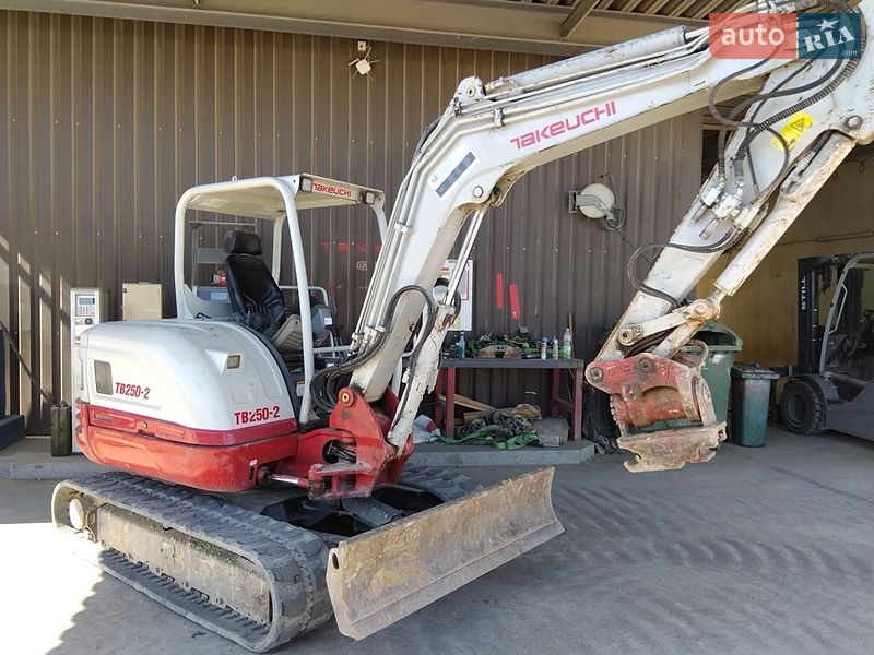 Takeuchi TB