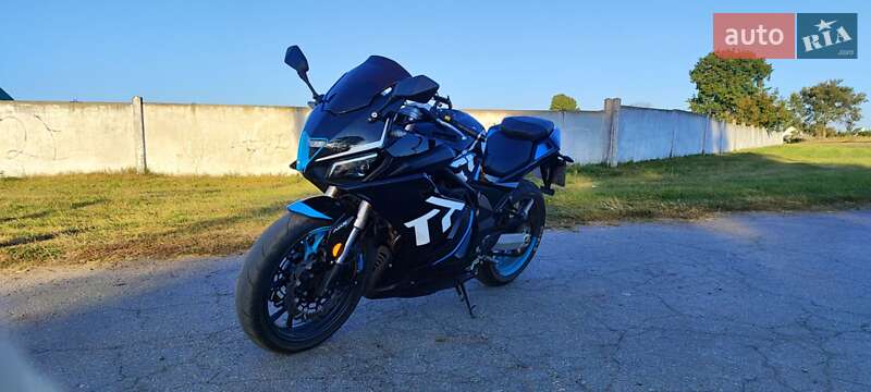 Мото TARO GP1 400