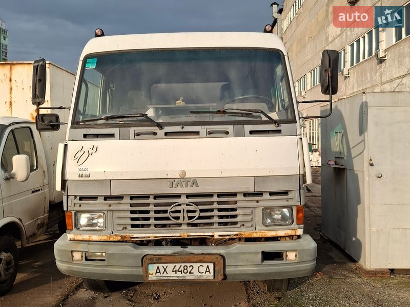 Грузовой фургон TATA 1618