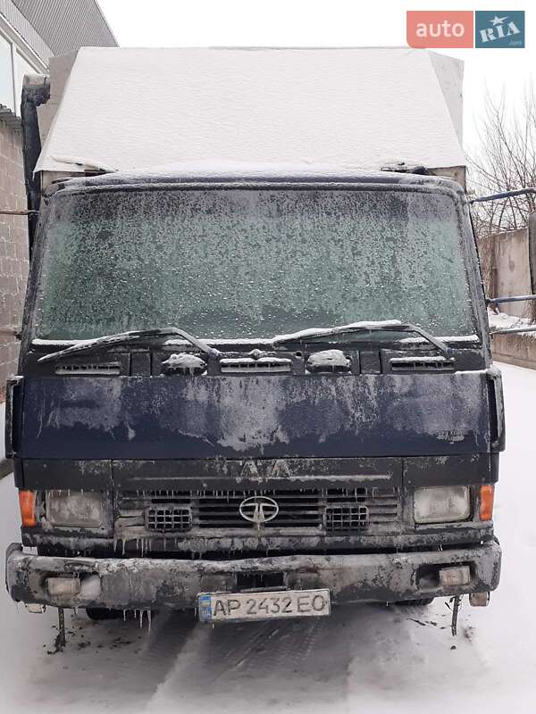 Вантажний фургон TATA LPT 613