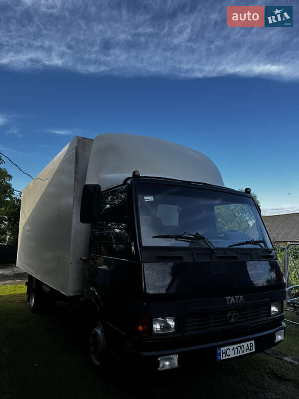 Грузовой фургон TATA LPT 613