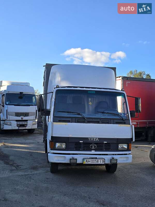 Грузовой фургон TATA T 713