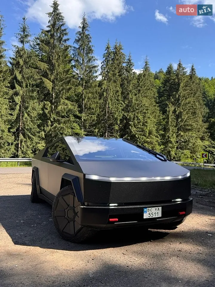 2024 Tesla Cybertruck - фото 1