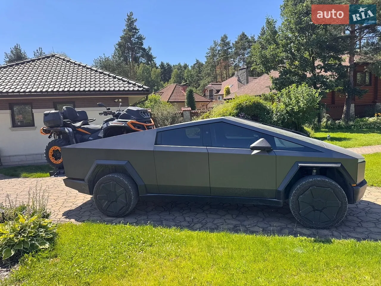 2024 Tesla Cybertruck - мініатюра 2