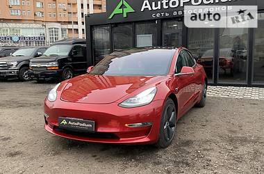 Tesla Model 3 long range 2019