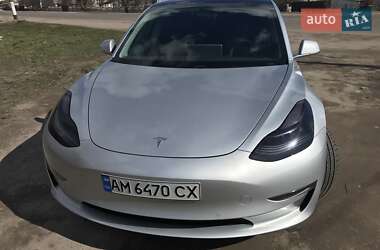Tesla Model 3  2018