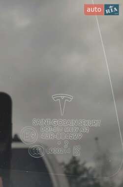 Седан Tesla Model 3 2019 в Одесі