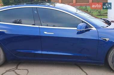 Седан Tesla Model 3 2019 в Одесі