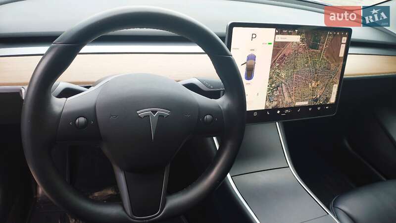 Седан Tesla Model 3 2019 в Одесі