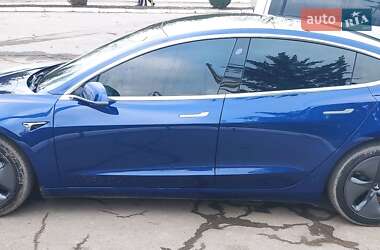 Седан Tesla Model 3 2019 в Одесі