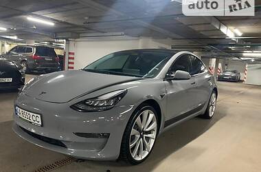 Tesla Model 3 Mid Range 2018