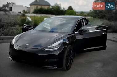 Tesla Model 3  2020