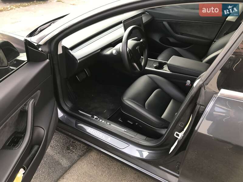 Седан Tesla Model 3 2018 в Одессе