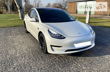 Tesla Model 3  2018