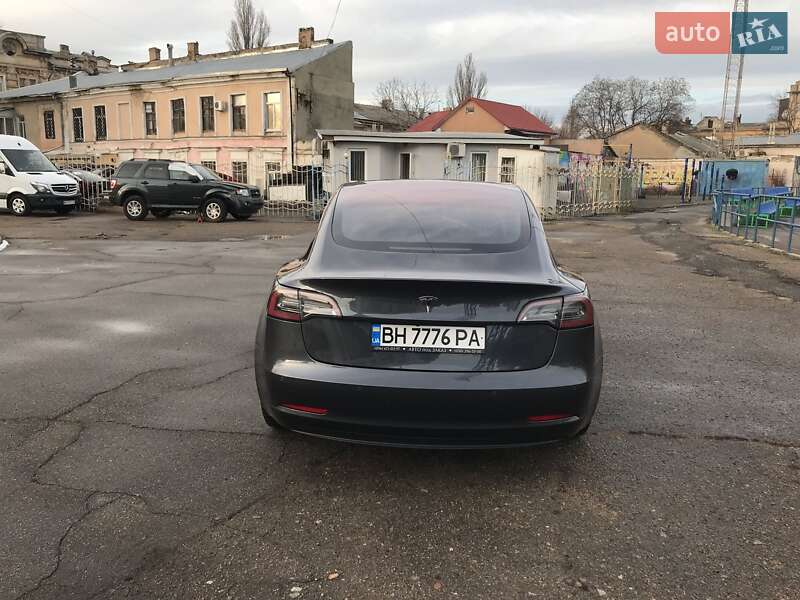 Седан Tesla Model 3 2018 в Одессе