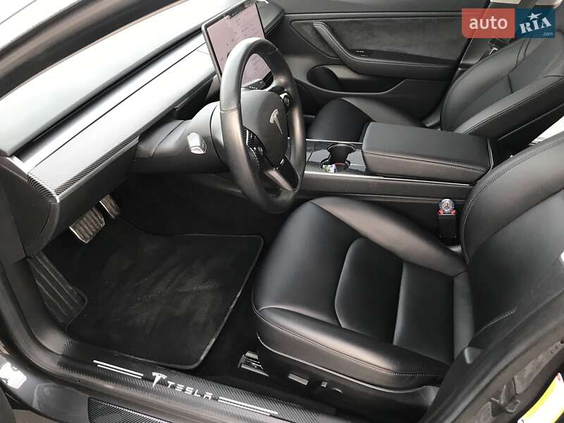 Седан Tesla Model 3 2018 в Одессе