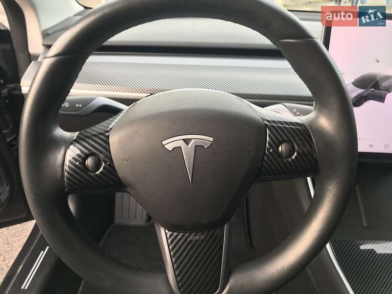 Седан Tesla Model 3 2018 в Одессе