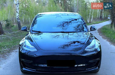Tesla Model 3  2018
