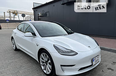 Tesla Model 3 Long Range DualMotor 2019