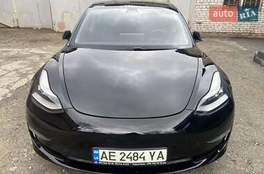 Tesla Model 3 dual motor 2019