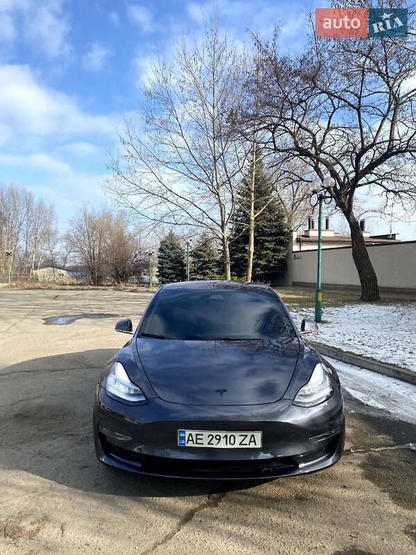 Седан Tesla Model 3 2018 в Днепре