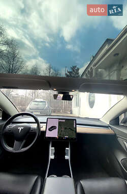 Седан Tesla Model 3 2018 в Днепре