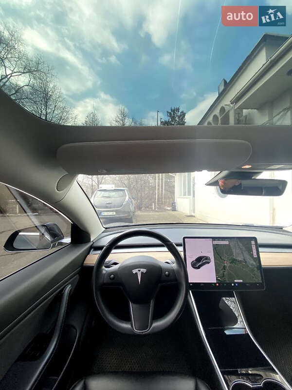 Седан Tesla Model 3 2018 в Днепре