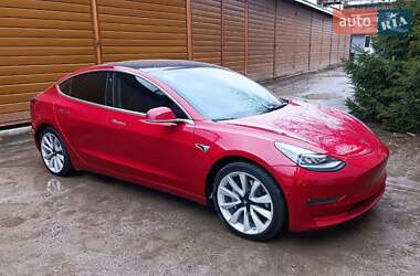 Tesla Model 3  2018