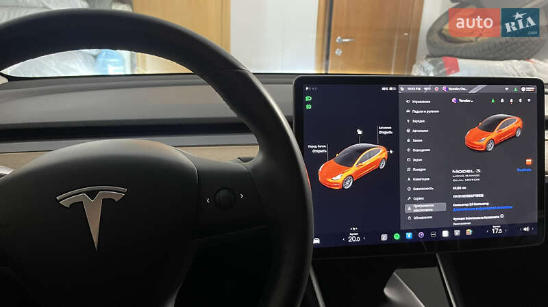 Седан Tesla Model 3 2018 в Киеве