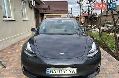 Tesla Model 3  2018
