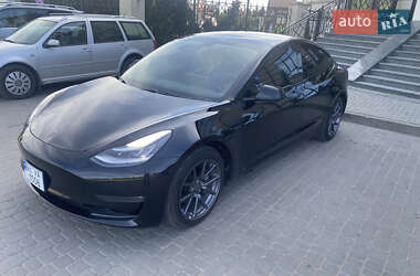 Tesla Model 3  2019