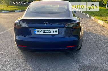 Седан Tesla Model 3 2018 в Запоріжжі