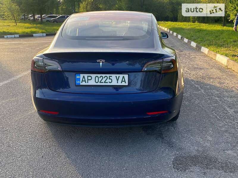 Седан Tesla Model 3 2018 в Запоріжжі